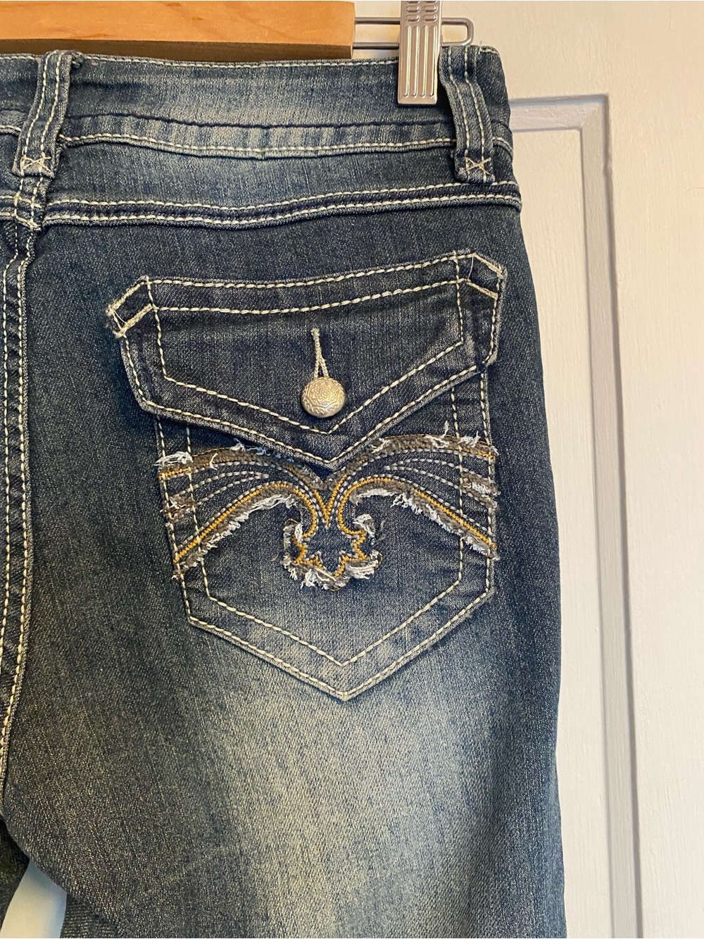 Y2K Lowrise Bootcut Roadrunner Jeans Size 6 Women’s Dark Wash Pocket Details
